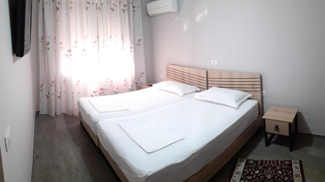 Hotel Permeti Luaran gambar