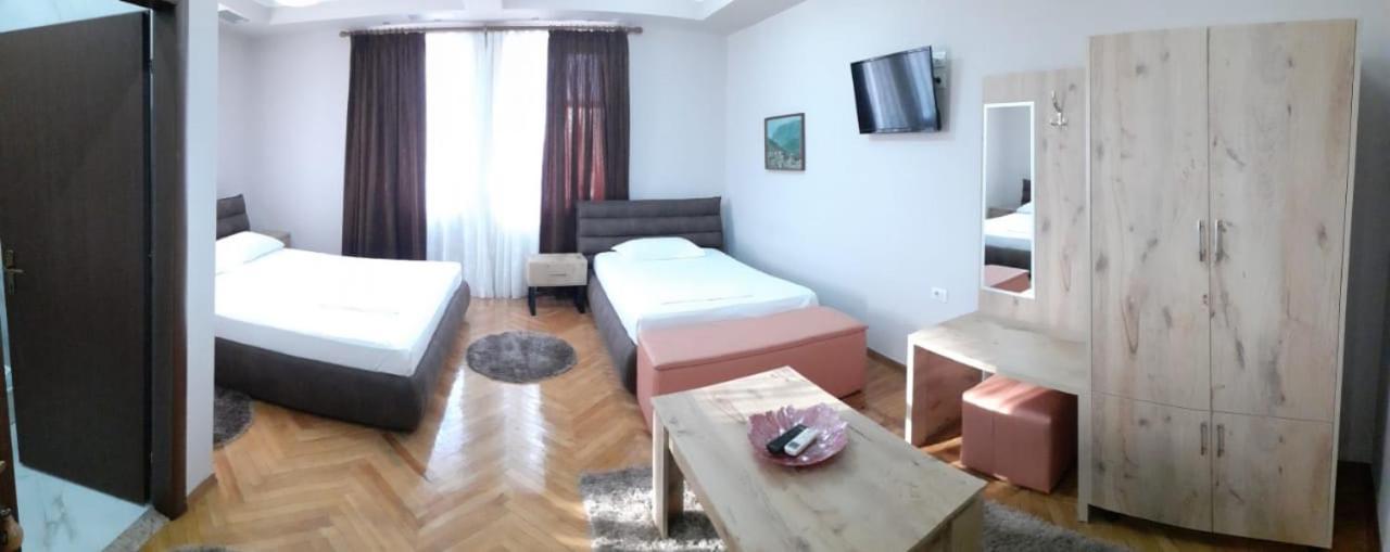 Hotel Permeti Luaran gambar